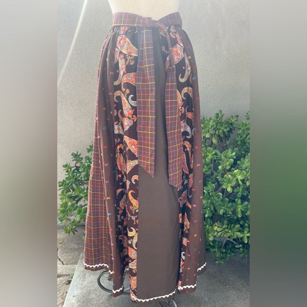 Vintage boho western skirt paisley print browns Sz L by Carefree Fashions of AZ